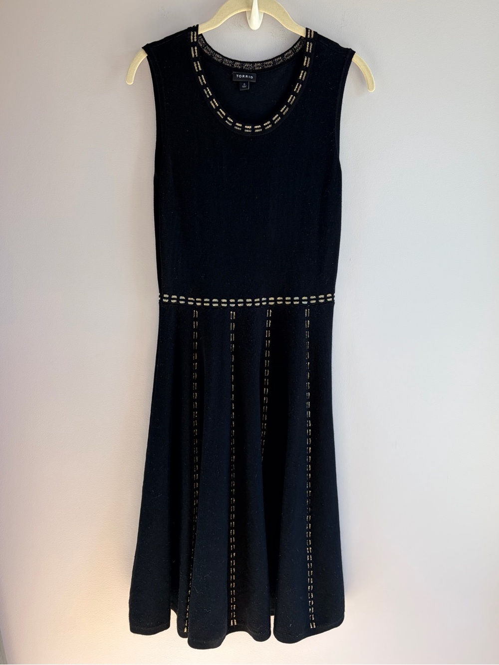 Torrid Skater Dress Black Gold Metallic Knit Fit & Flare Sleeveless Party EUC 12